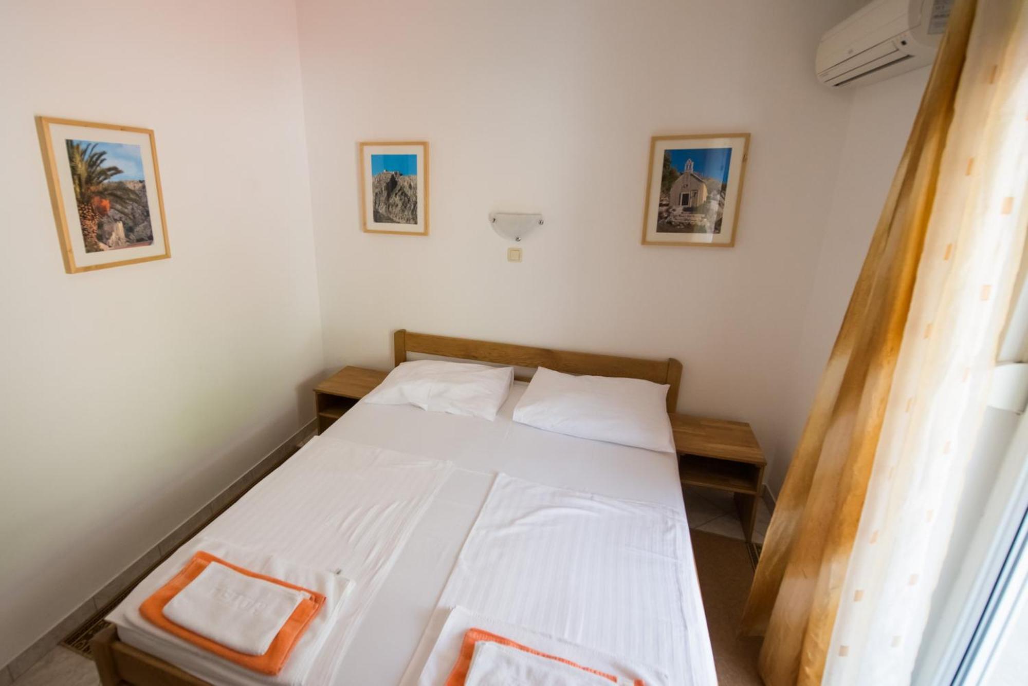 Bed And Breakfast Pero 3 Min Walk To The Beach Локва Рогозница Екстериор снимка
