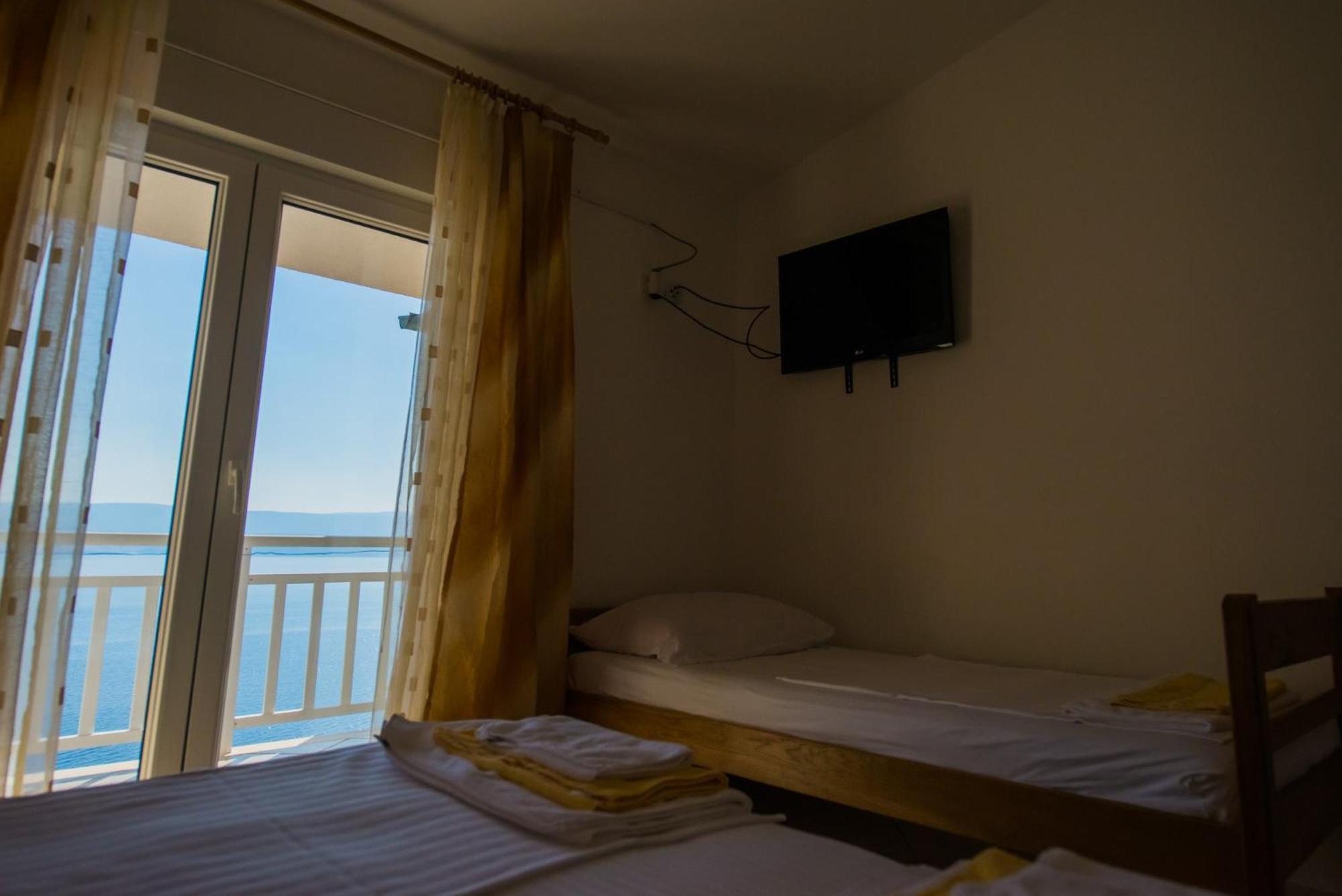 Bed And Breakfast Pero 3 Min Walk To The Beach Локва Рогозница Екстериор снимка