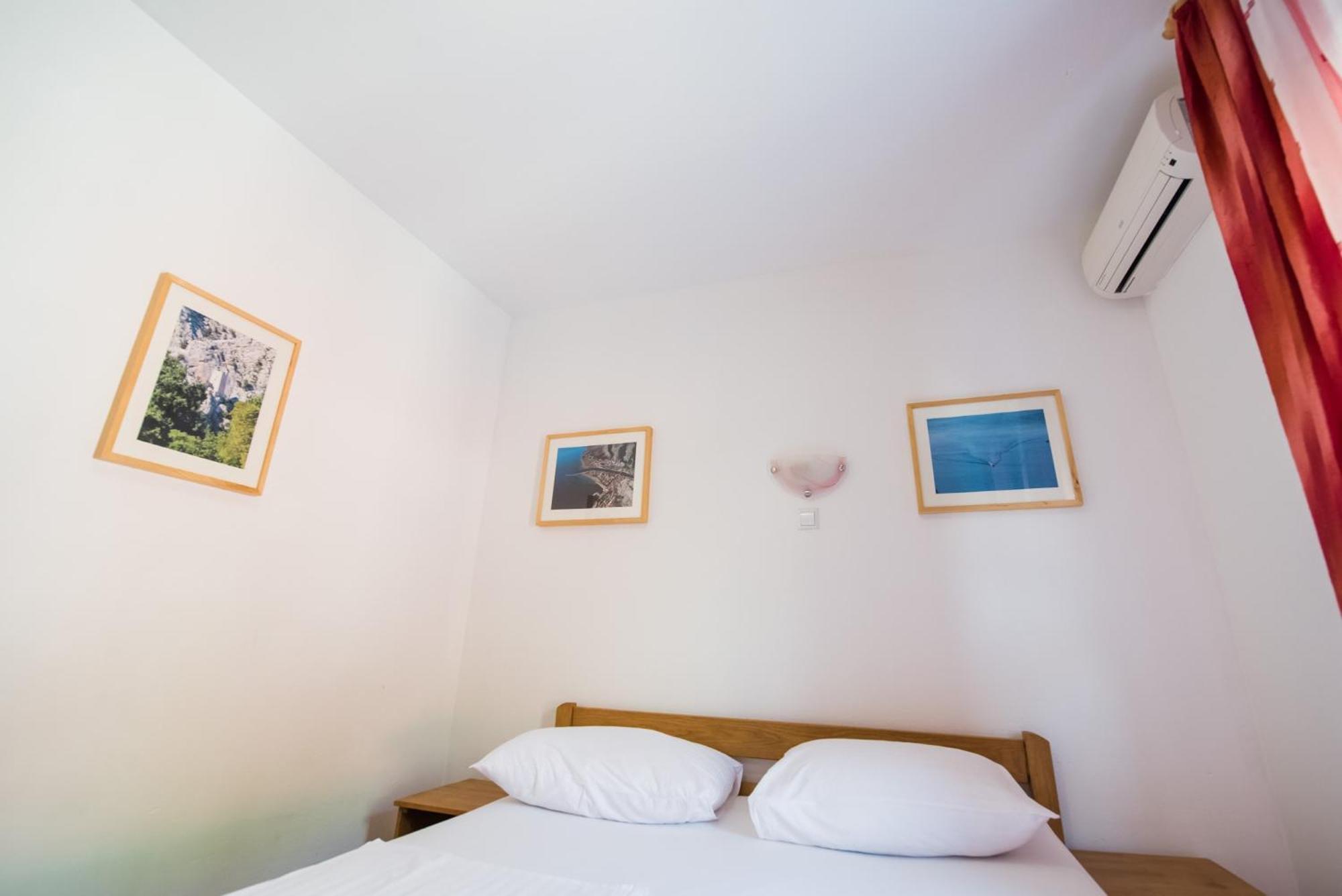 Bed And Breakfast Pero 3 Min Walk To The Beach Локва Рогозница Екстериор снимка
