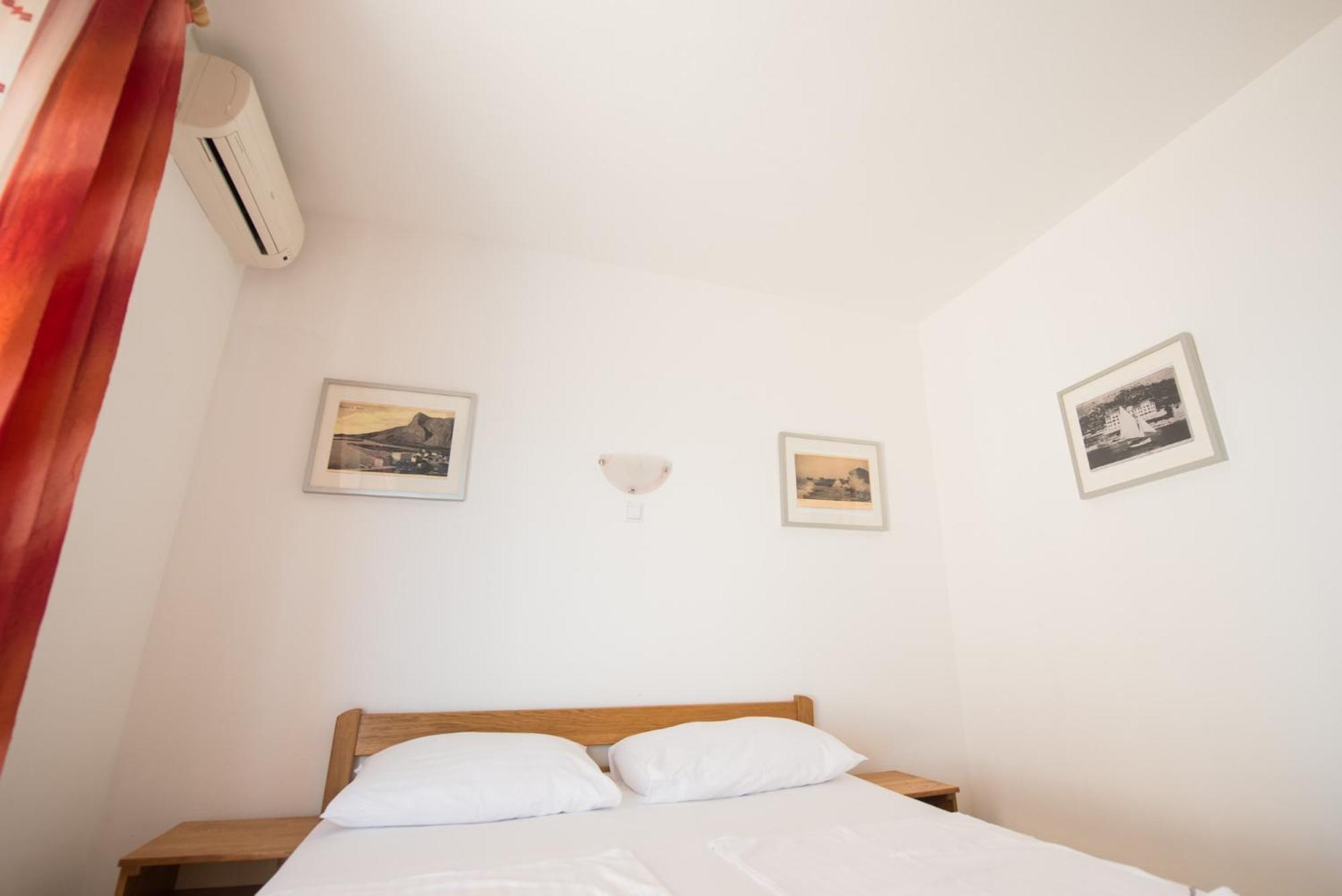 Bed And Breakfast Pero 3 Min Walk To The Beach Локва Рогозница Екстериор снимка
